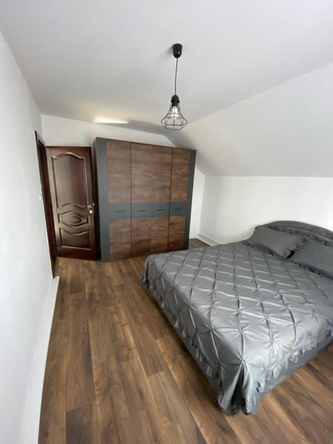 Casa Casy Villa Oradea Bagian luar foto