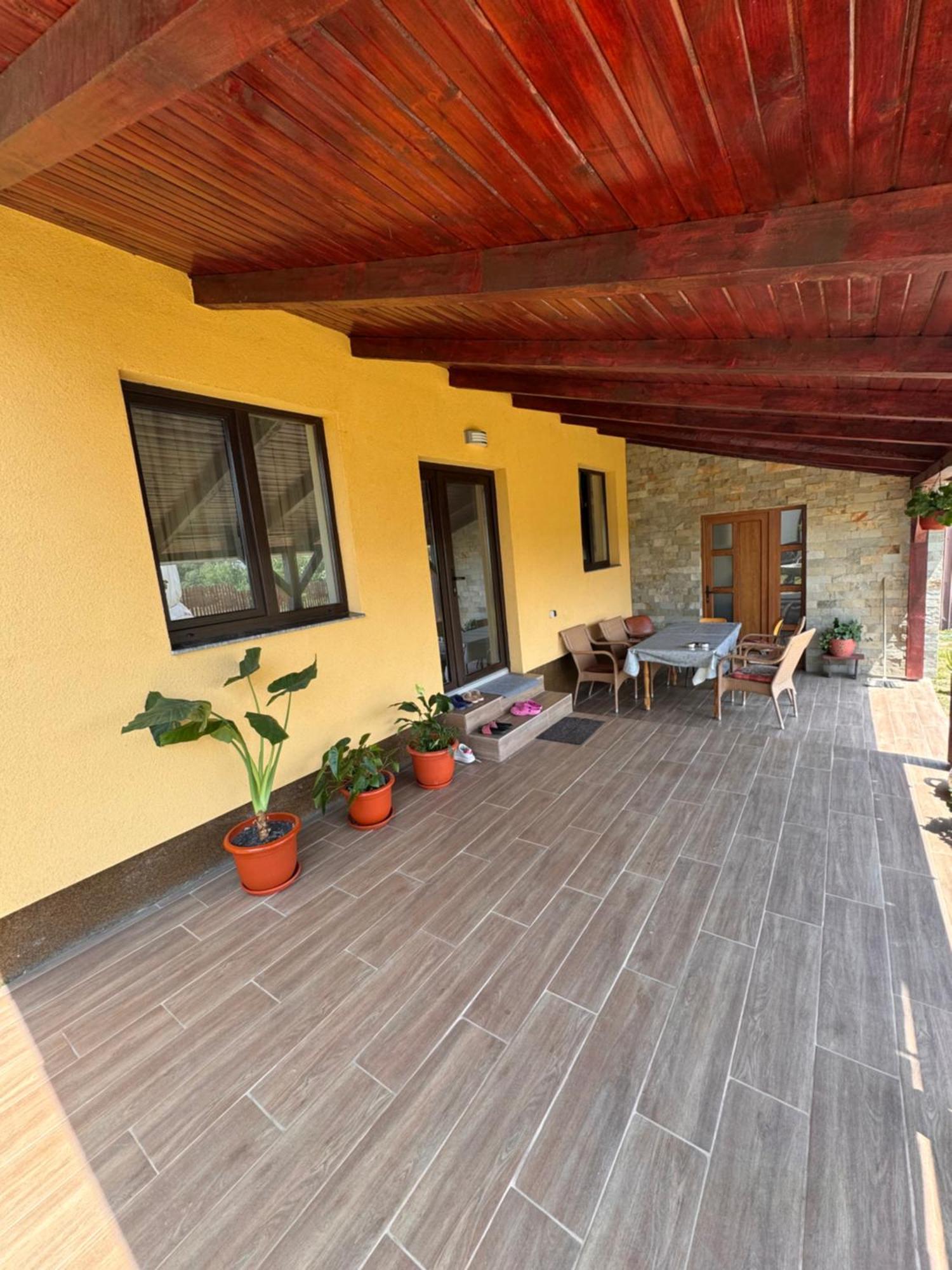 Casa Casy Villa Oradea Bagian luar foto